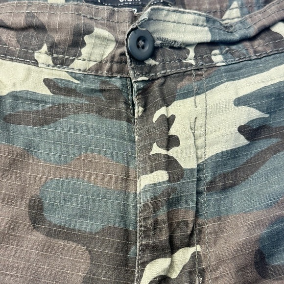 LA Gate Men Shorts, size  42 Camouflaged pattern  Cargo Men Shorts Big And Tall - Picture 8 of 9